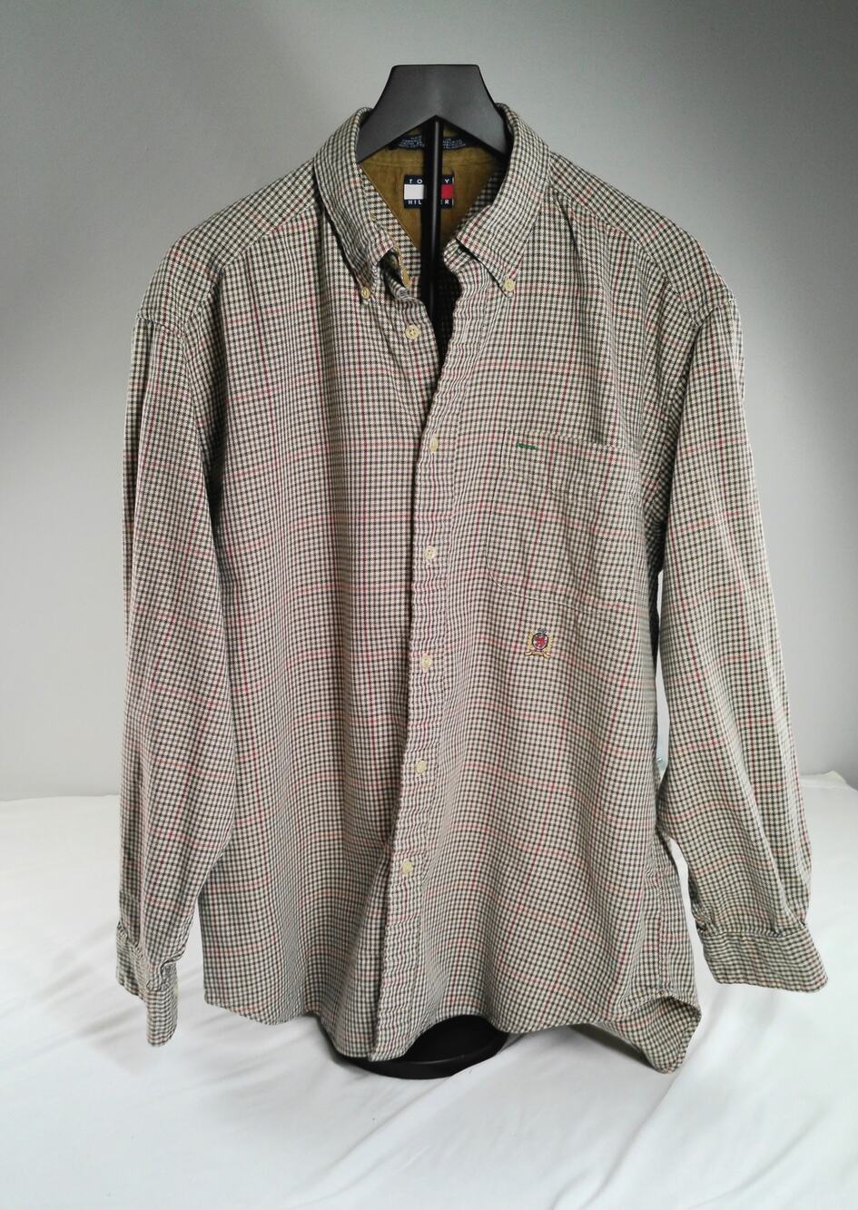Tommy Hilfiger Men’s Large Plaid Check Long Sleeve Button Front Shirt